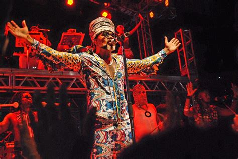 Carlinhos Brown's Samba Serenade: A Night of Music, Magic, and Unexpected Mayhem!